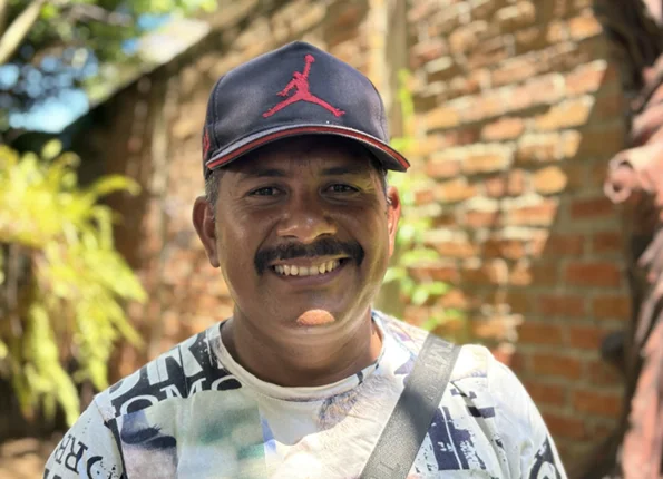 Julio Cesar, agricultor de los campos de Riochiquito- Cauca_png